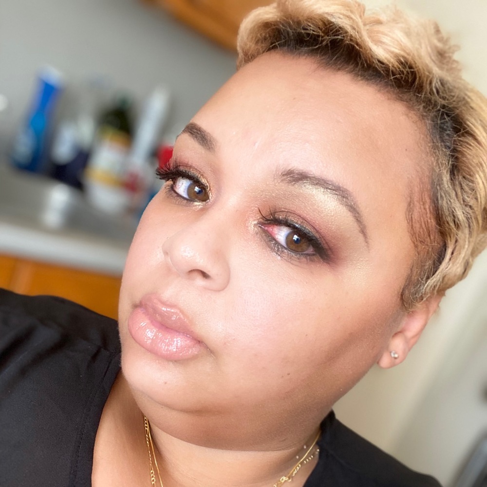 Meet your Posher, Nashay